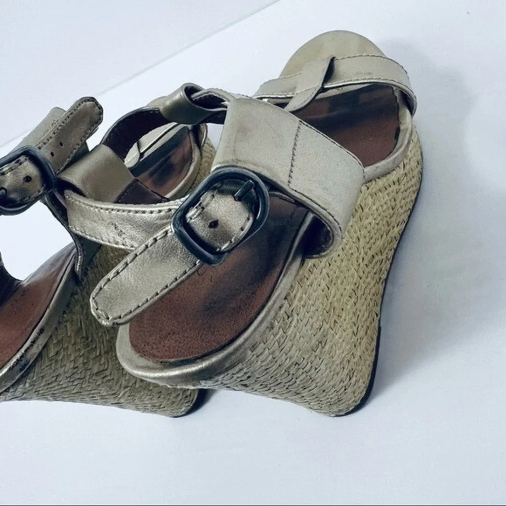 LUCKY BRAND Lovell Gold‎ Espadrille T-Strap Wedge Size 6/36M